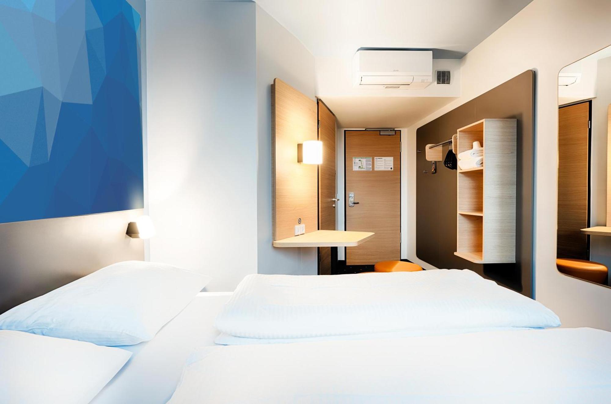B&B Hotel Frankfurt-Airport Франкфурт-на-Майні Екстер'єр фото