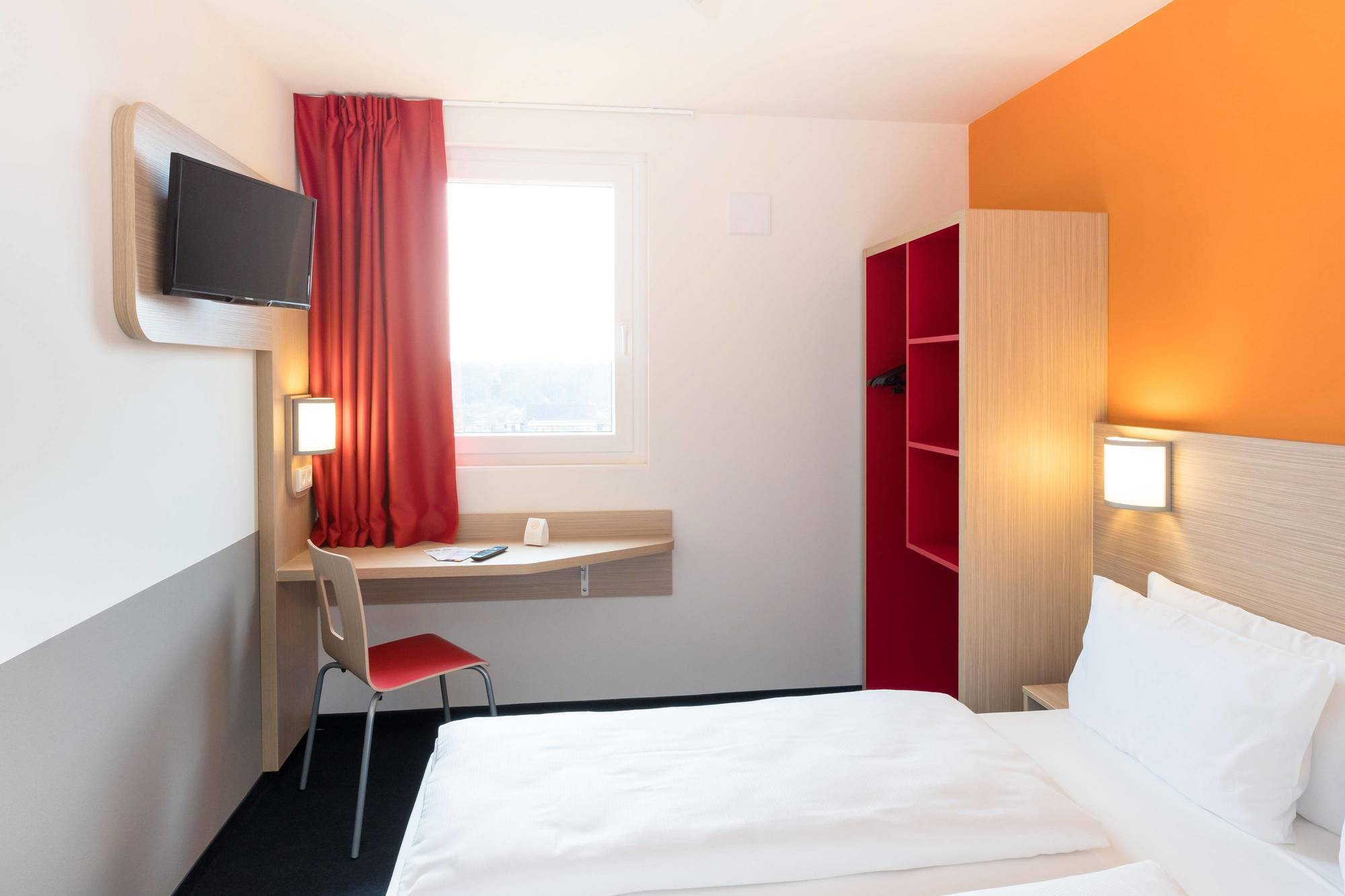 B&B Hotel Frankfurt-Airport Франкфурт-на-Майні Екстер'єр фото